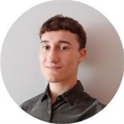 Graduado en Microbiología con un año de experiencia en educación en el extranjero da clases de apoyo presenciales y en remoto